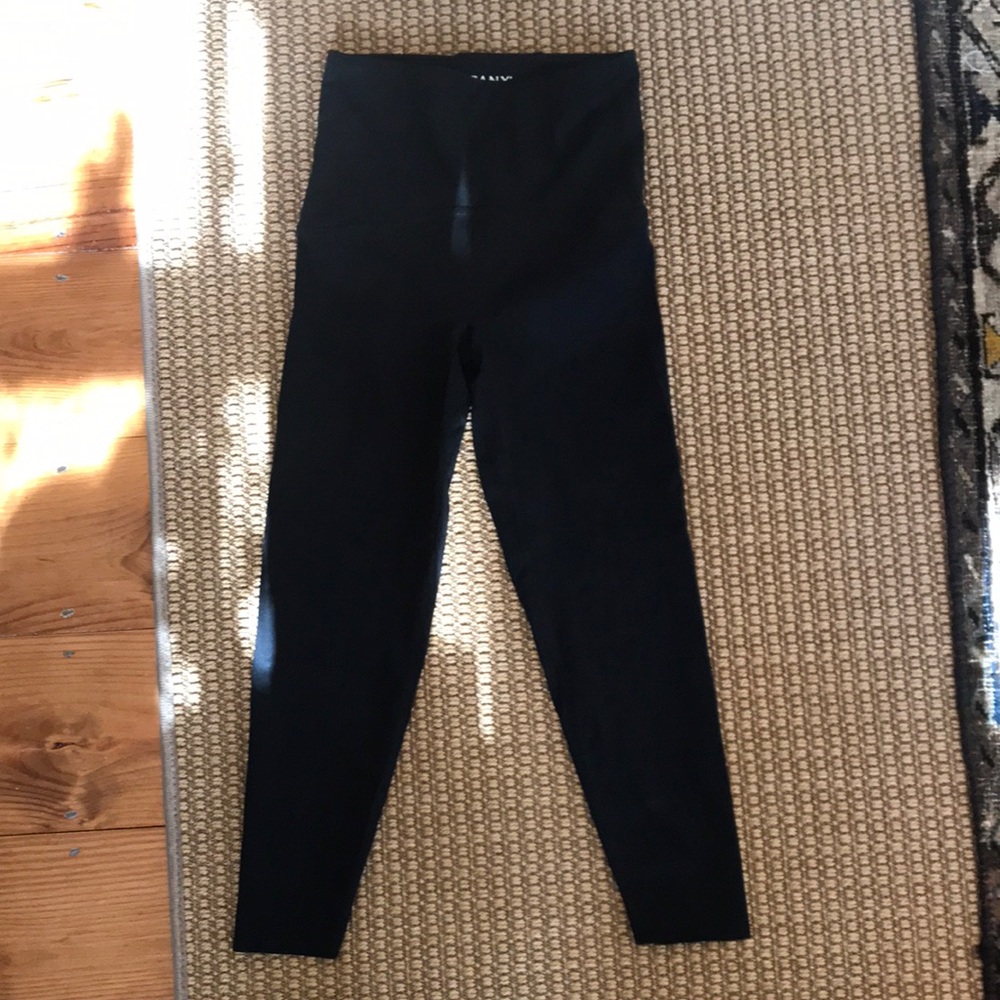 Black High-Waisted spanx capri Leggings